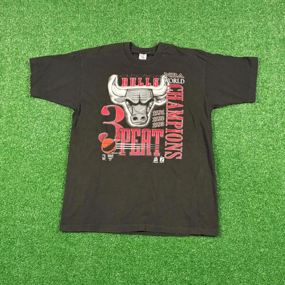 Vintage 90s Chicago Bulls 3 Peat Champions black t shirt single stitch